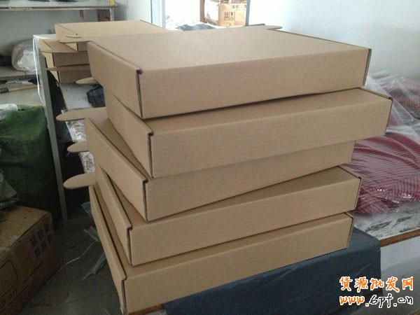 3皇冠女裝網店的清倉生意經